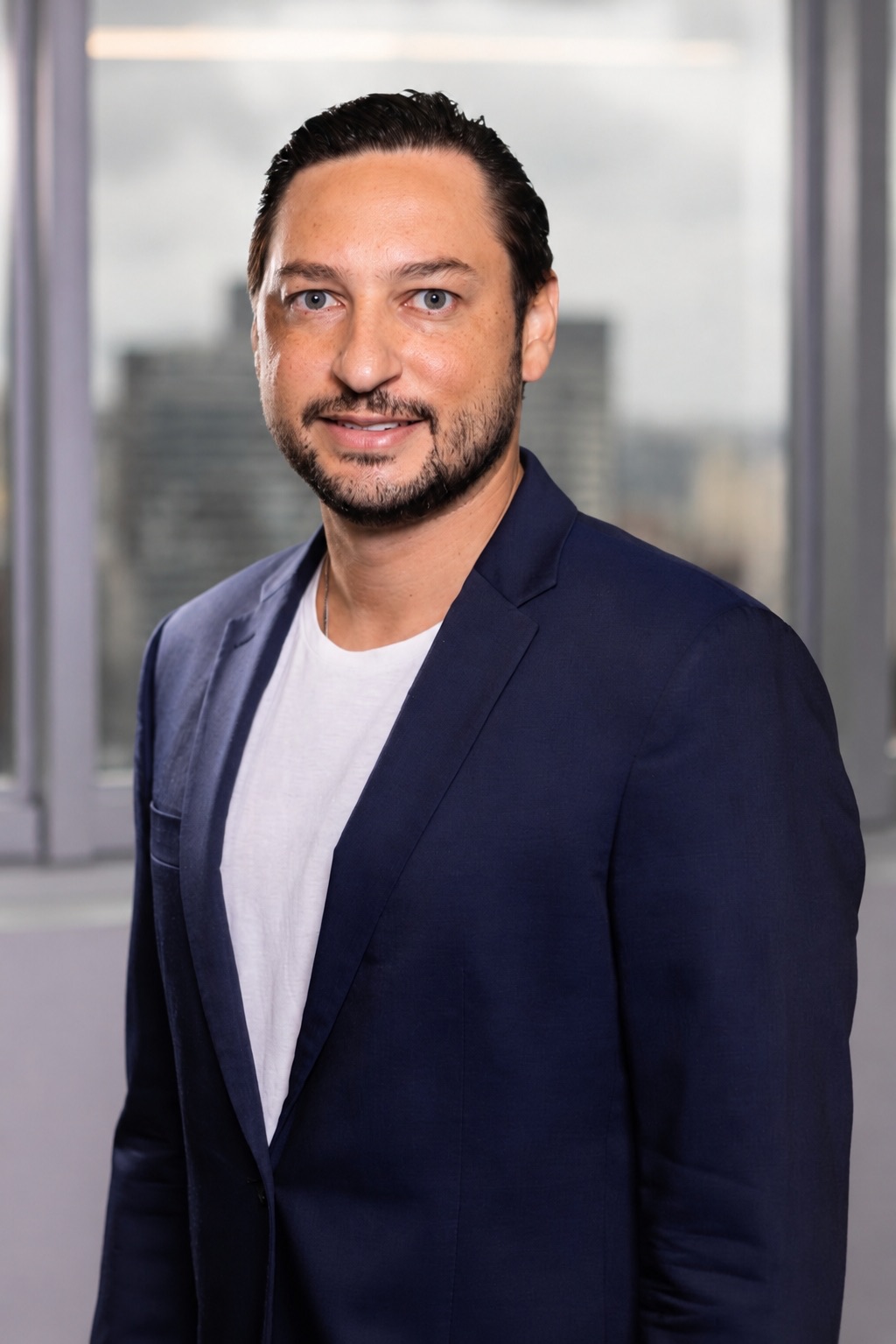 Retrato oficial de Marco Vinholi